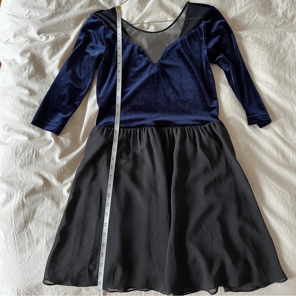 Blue Velvet Dress with Black Skirt and Lace Detail - Picture 6 of 9